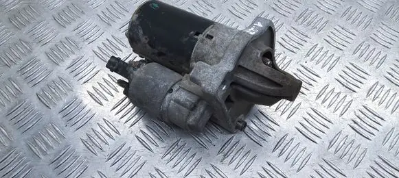 Peugeot 308 Starter motor 9674077280