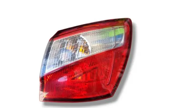 Nissan Qashqai+2 Rear/tail lights 26554-BR50A