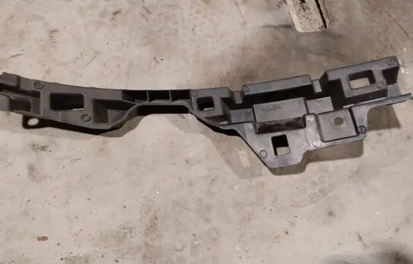 Renault Scenic III - Grand scenic III Front bumper mounting bracket 622216413R