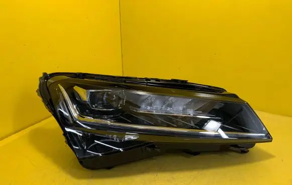 Skoda Superb B8 (3V) Headlight/headlamp 3V1941016D