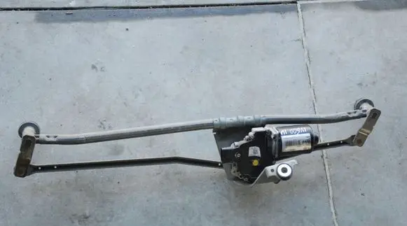 Iveco Daily 6th gen Front wiper linkage and motor 5801463566