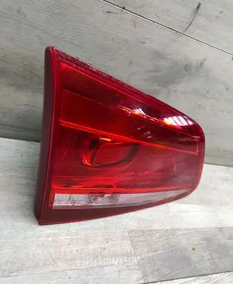 Volkswagen PASSAT B7 Tailgate rear/tail lights 3AF945093J 605511 E12990