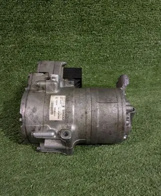 Mercedes-Benz GLE W167 Air conditioning (A/C) compressor (pump) SHS33L3141