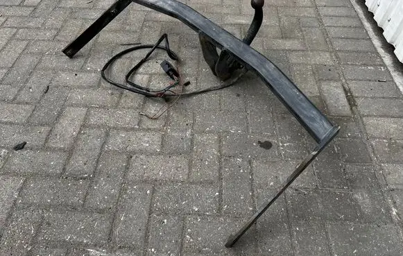 Skoda Octavia Mk2 (1Z) Tow bar set 035791 033491 E7000192