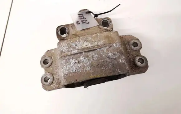 Skoda Octavia Mk2 (1Z) Engine mount bracket 1k0199555