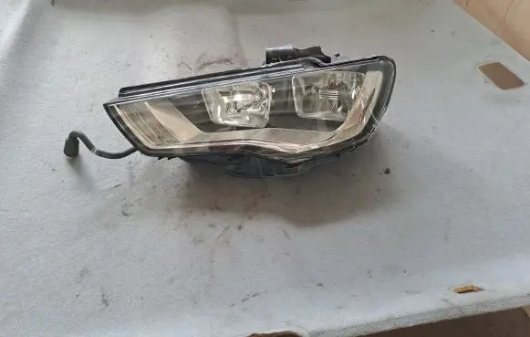 Audi A3 S3 8V Headlight/headlamp 1EJ01074001