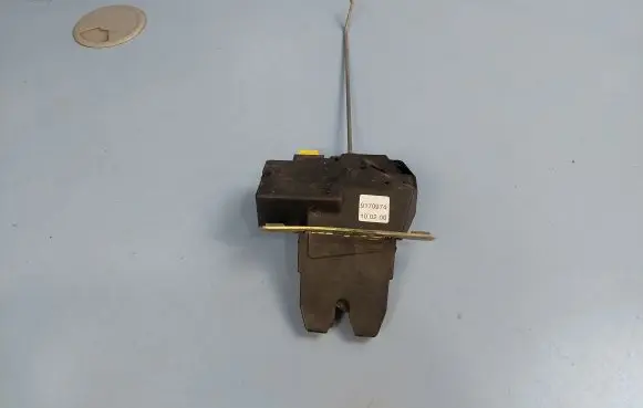 Volvo S80 Tailgate/trunk/boot lock/catch/latch 9170974