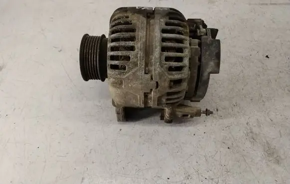 Volvo S70 V70 V70 XC Generator/alternator 9459093 0124515021