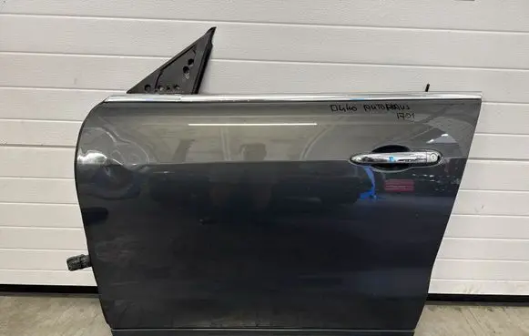 Maserati Levante Front door 