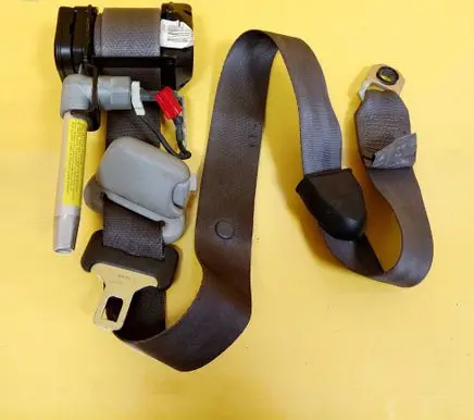 Mitsubishi Space Star Front seatbelt 570492910