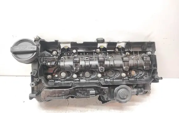 BMW 2 F46 Rocker cam cover 8513754 11128513754