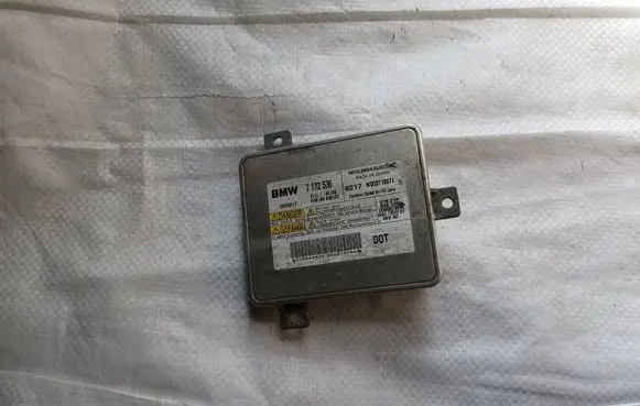 BMW 3 E90 E91 Headlight ballast module Xenon 7172536