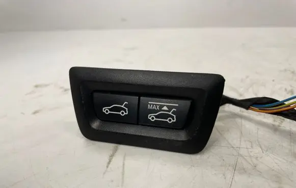 BMW 5 GT F07 Tailgate/boot open switch button 9302262 61319302262