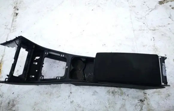 Volkswagen PASSAT B6 Armrest 3c0863319q