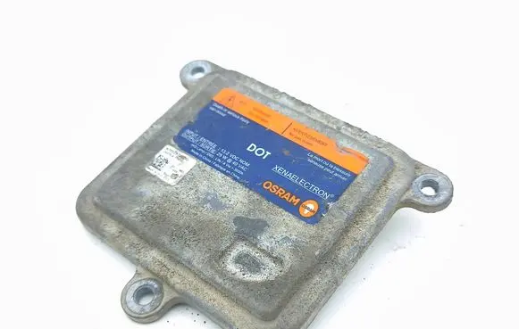 Tesla Model S Headlight ballast module Xenon A70525700DG 00111983 25XT6A12V