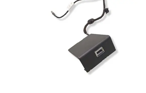 Peugeot 308 USB socket connector 9806048180 9802653677