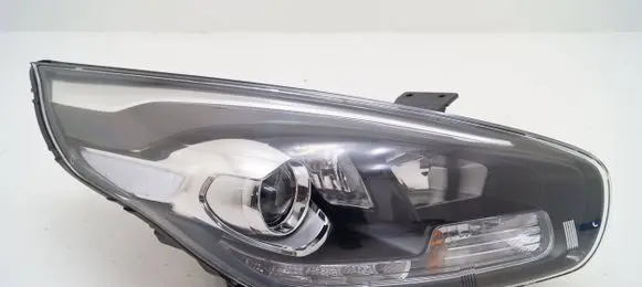 KIA Carens III Headlight/headlamp