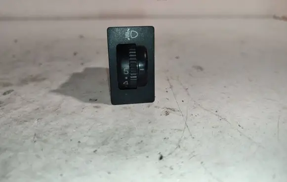 Toyota Avensis T220 Headlight level height control switch 4598