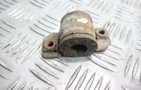 Seat Ibiza III (6L) Sway bar bush bracket, front 