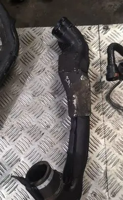 Peugeot 206 Intercooler hose/pipe 9625792080b