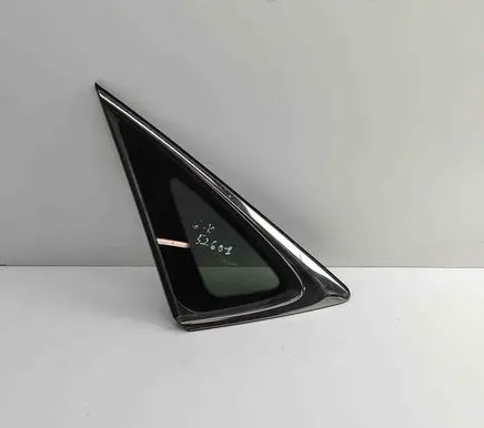 Lexus NX Rear side window 6272078020
