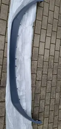 Front bumper lip