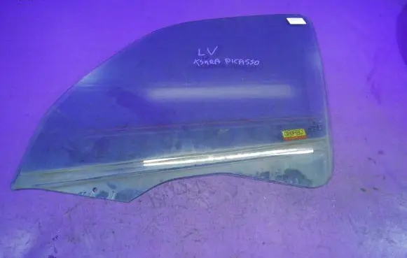 Citroen Xsara Picasso Front door window glass four-door
