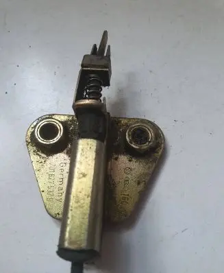 Volkswagen Transporter - Caravelle T4 Loading door lock loop/hook striker 701827537B