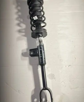 BMW 5 G30 G31 Front shock absorber/damper 6866592 14678612 814903014094