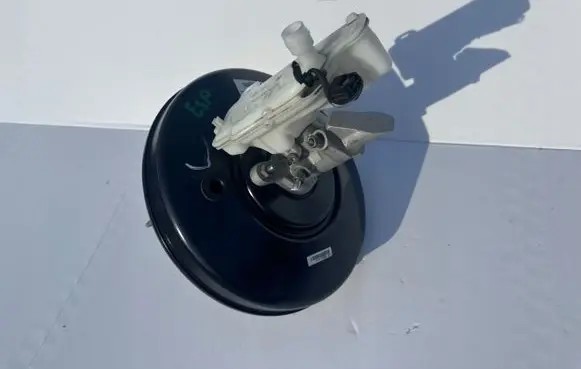 Renault Espace V (RFC) Brake booster