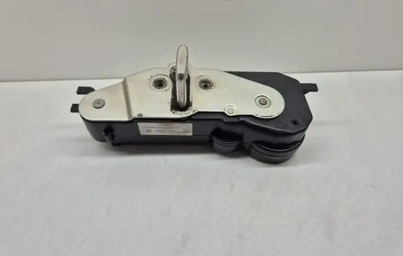 Mercedes-Benz Sprinter W907 W910 Sliding door latching motor A9067600108