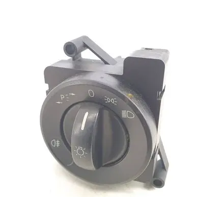 Mercedes-Benz Sprinter W906 Light switch A9065450504 ZGS002 8494357