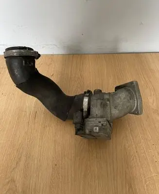 Audi A4 S4 B7 8E 8H Throttle valve 8E0145997A