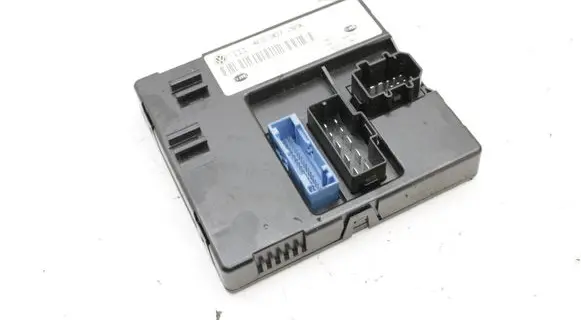 Audi A8 S8 D3 4E Central body control module 4E0907289E