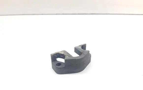BMW 7 E65 E66 Fuel Injector clamp holder 