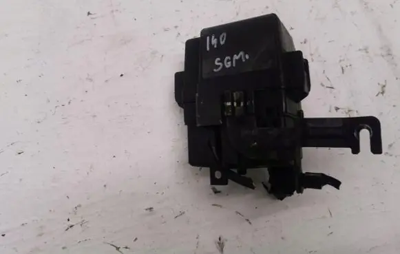 Hyundai i40 Relay mounting block 91940-3Z180