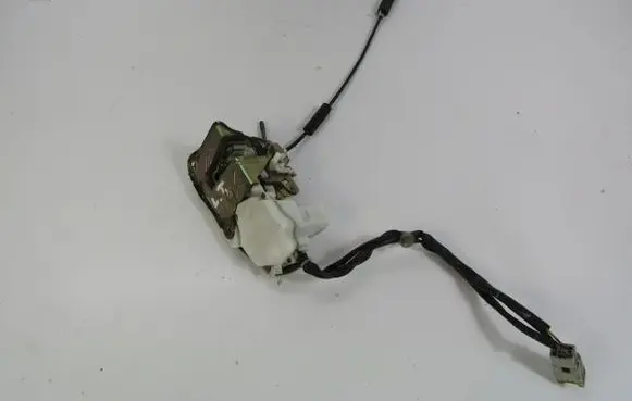 Honda Legend III KA9 Rear door lock 