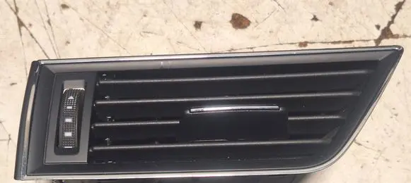 Skoda Superb B8 (3V) Dashboard side air vent grill/cover trim 3V0819701D 08072020P 11349