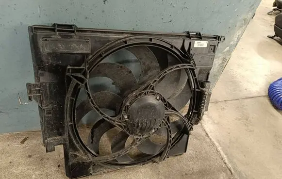 BMW 3 F30 F35 F31 Electric radiator cooling fan 7640508 15272311