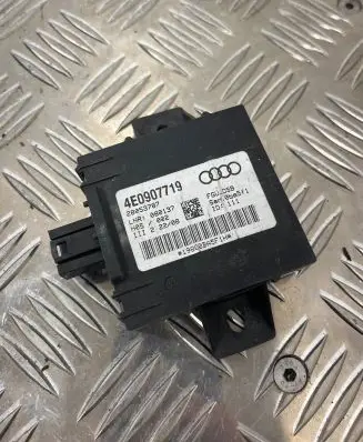 Audi A8 S8 D3 4E Alarm control unit/module 4E0907719 19800BA5F1H