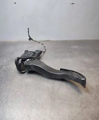 Skoda Superb B8 (3V) Accelerator throttle pedal 5Q1723503H