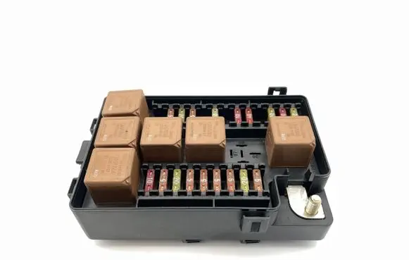 Jaguar XK8 - XKR Fuse module LJA2822BF