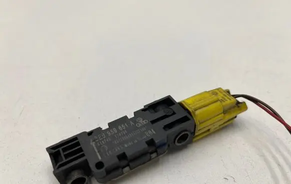 Audi A4 S4 B6 8E 8H Airbag deployment crash/impact sensor 8E0959651A
