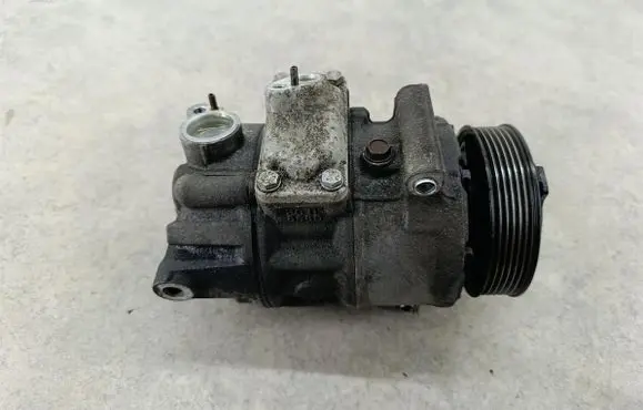 Volkswagen Golf Plus Air conditioning (A/C) compressor (pump) 1K0820803S