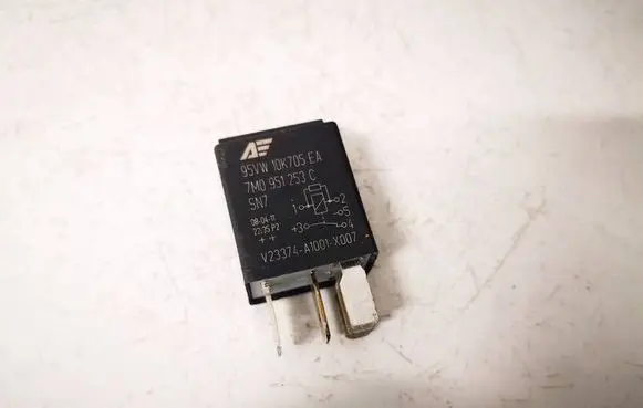 Audi A4 S4 B8 8K Other relay 7M0951253C