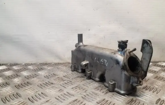 Volkswagen PASSAT B5 Intake manifold 059129713Q