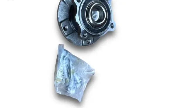BMW 1 E81 E87 Front wheel bearing hub E105 1637951380