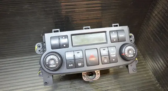 KIA Carnival Climate control unit 972504DXXX