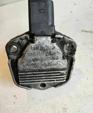 Volkswagen PASSAT B5 Oil level sensor 6PR00807902 110907660B