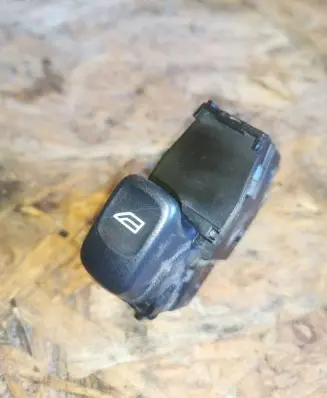 Volvo S60 Electric window control switch 30658696 03120700 5586N3RUA